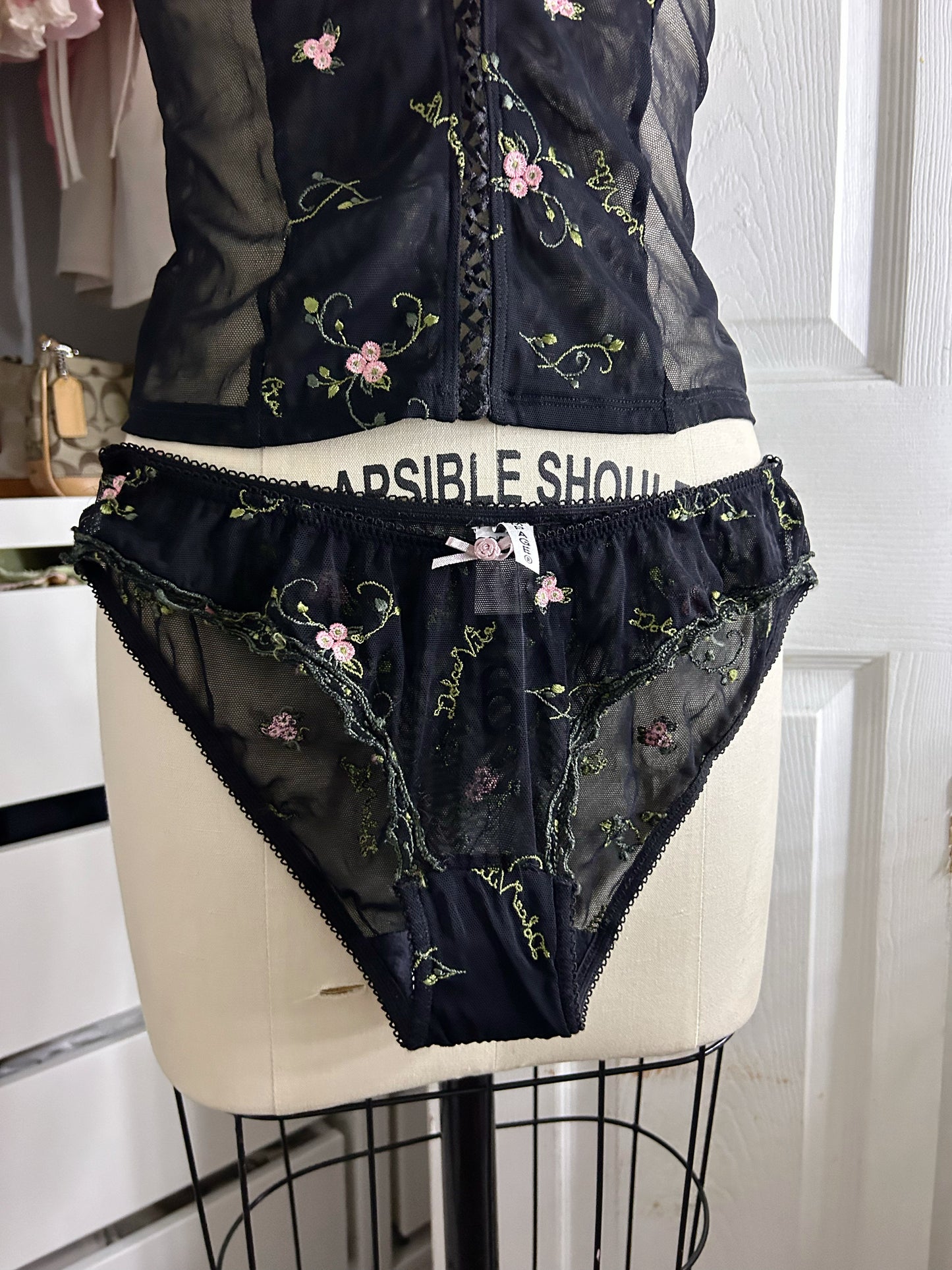 Vintage Rampage Black Floral Set