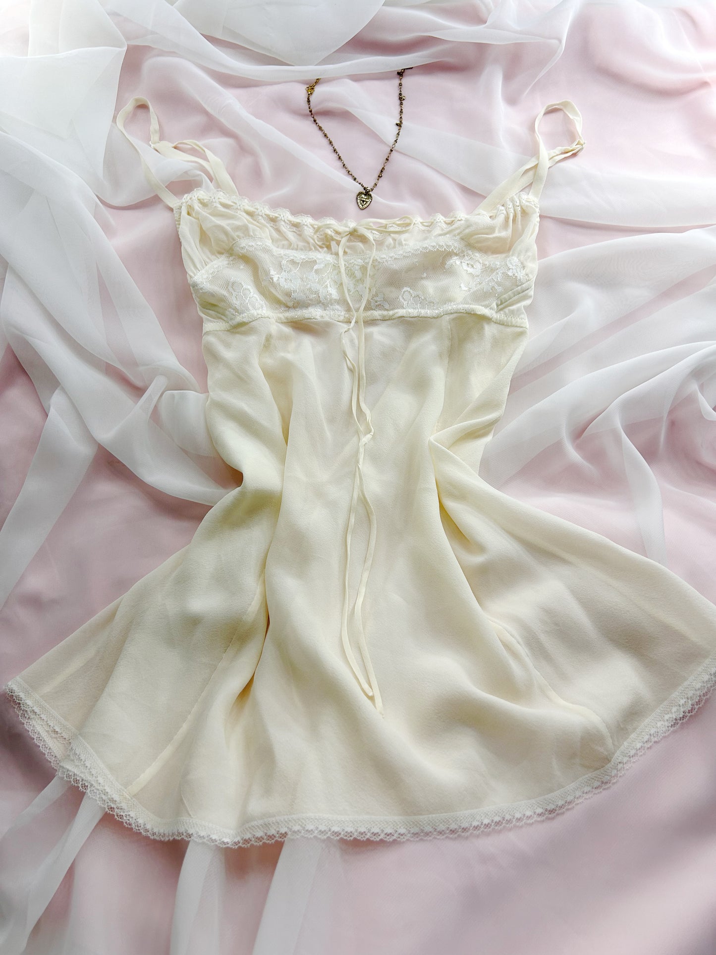 Vintage 2002 VS Ivory Silk Slip