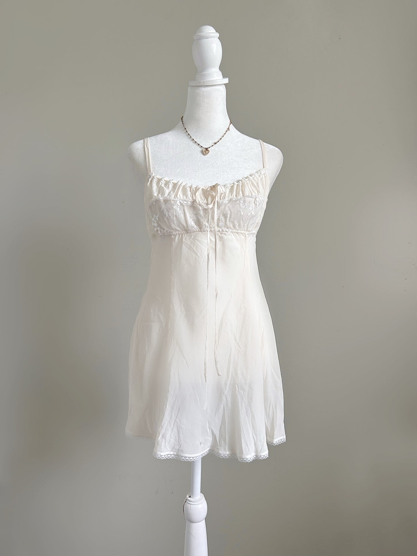 Vintage 2002 VS Ivory Silk Slip
