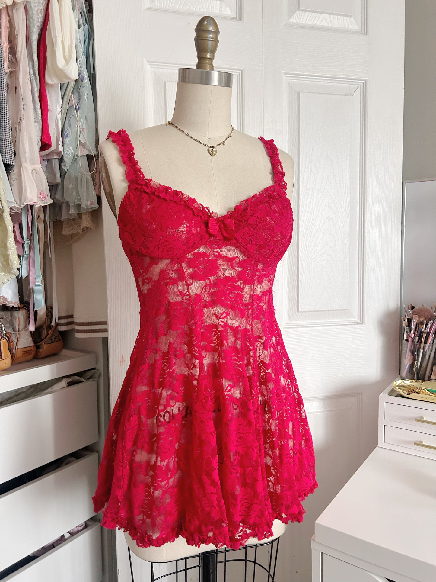 Rare Cinema Etoile Red Lace Dress
