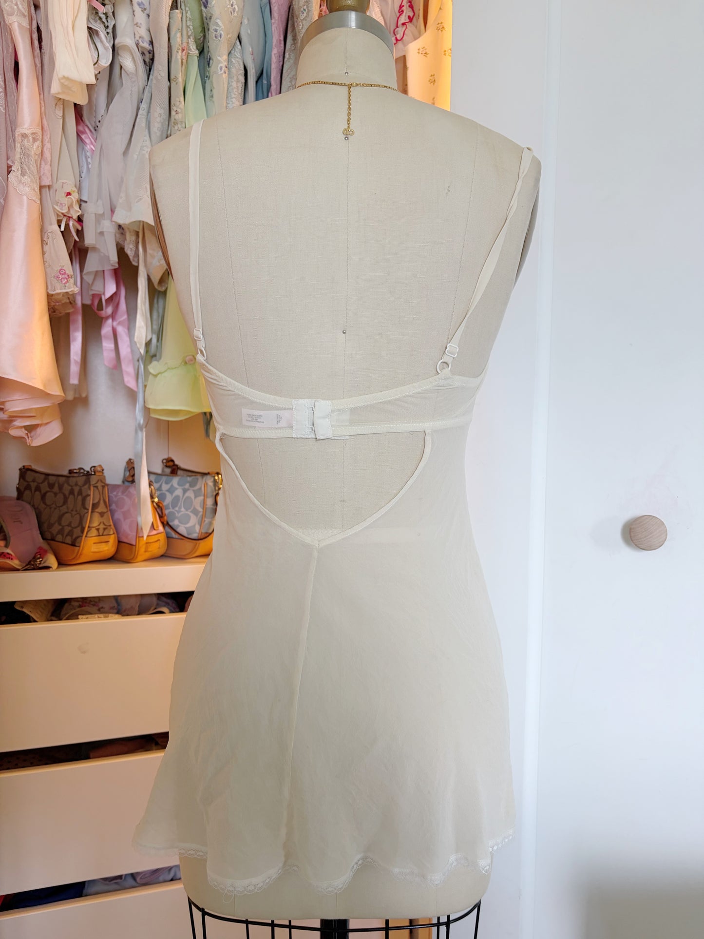 Vintage 2002 VS Ivory Silk Slip